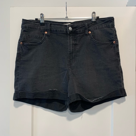 H&M high waist jean shorts - Picture 1 of 1